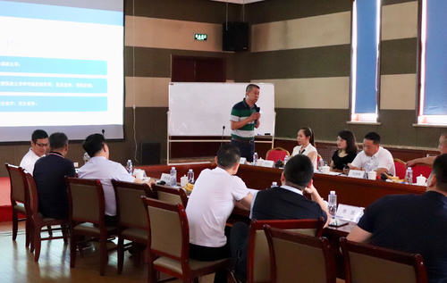 大連拓海文化發(fā)展 智庫(kù)咨詢(xún)聯(lián)動(dòng)高校，賦能區(qū)域經(jīng)濟(jì)新篇章